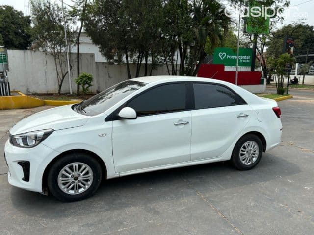 Kia Soluto 2022