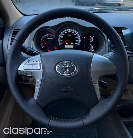 Toyota Fortuner 2013