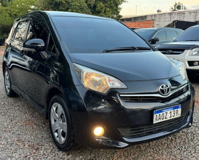 Toyota New Ractis 2011