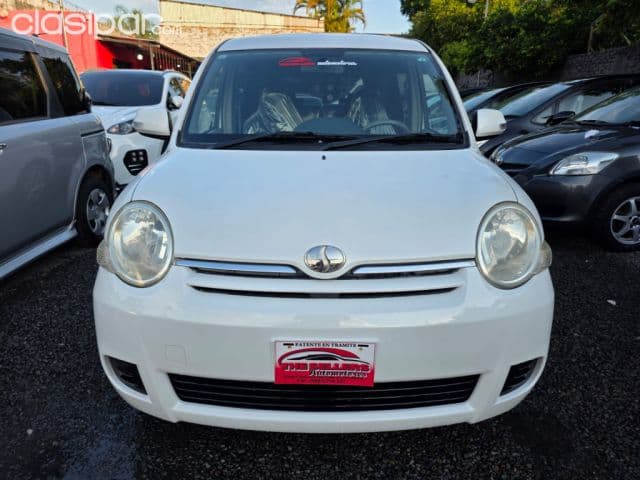 Toyota Sienta 2007