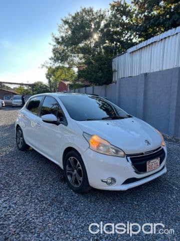 Peugeot 208 Allure Año 2015
