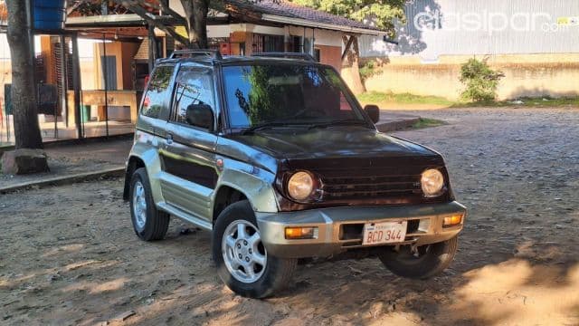 Mitsubishi Pajero Io 1997