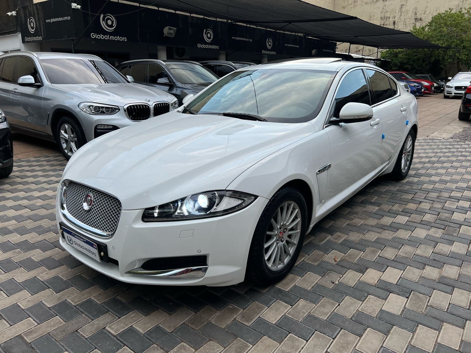 Jaguar Xf 2014